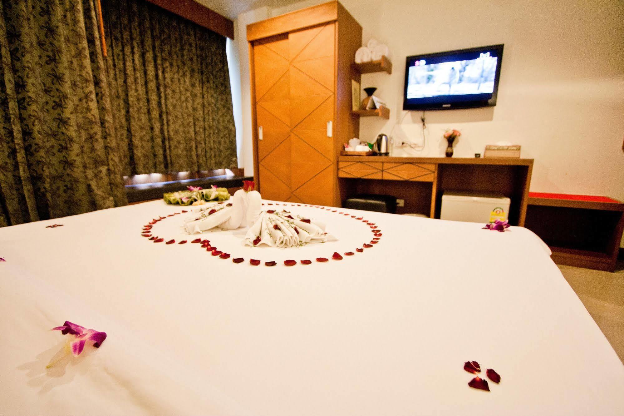The Chambre Patong Екстер'єр фото